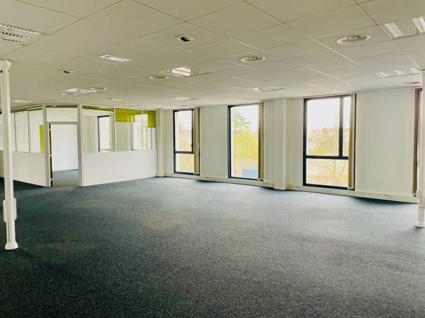 A VENDRE BUREAUX 200 M2 À COMPIEGNE PÉNÉTRANTE DE VILLE