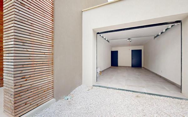 Maison à vendre    5 pièces •  Sommières