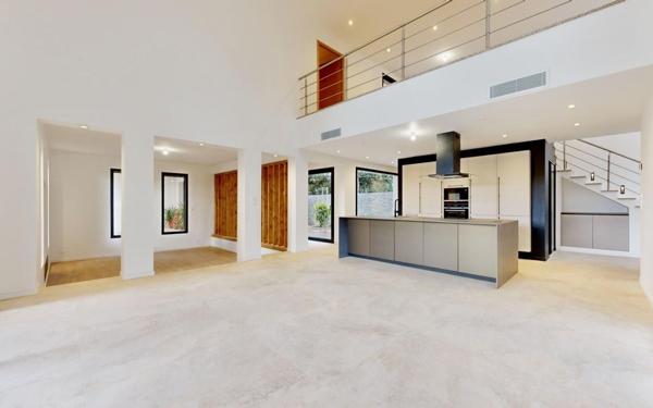 Maison à vendre    5 pièces •  Sommières