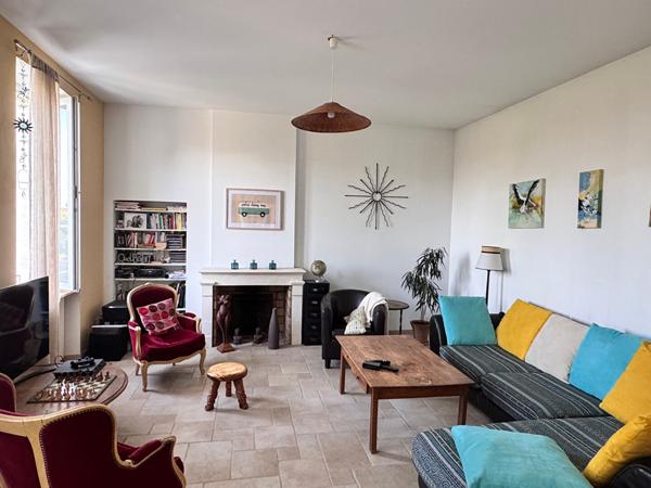 Maison Tonnay Charente 8 pièce(s) 215 m2