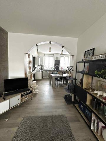 Appartement 4 pièce(s) 2 chambre(s) 64 m²