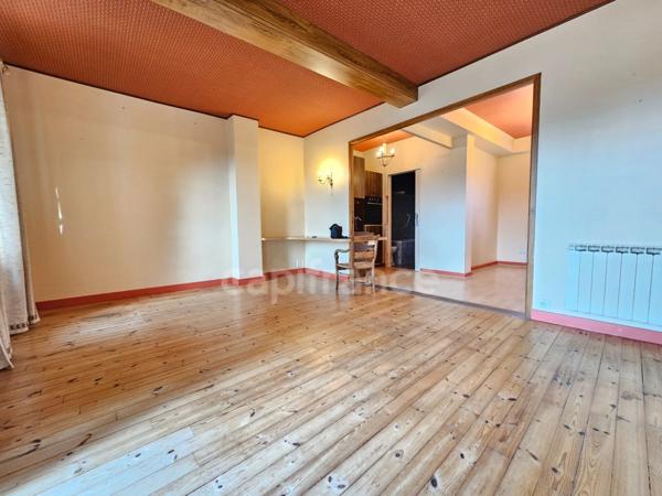 Maison à vendre 7 pièces AVEC JARDIN PANISSIERES (42)