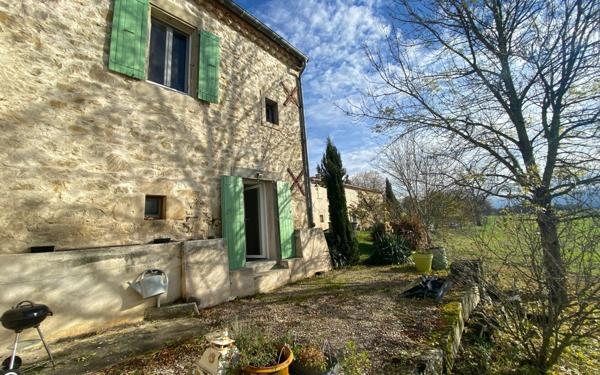 Maison à louer    2 pièces •  Navès