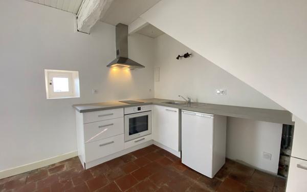 Maison à louer    2 pièces •  Navès