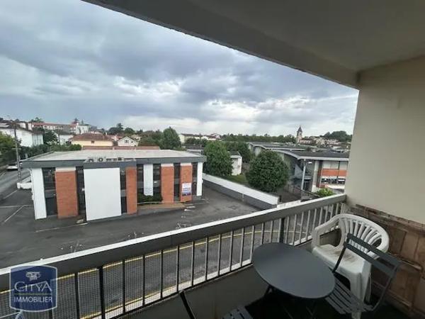 Appartement à louer 1 pièce 32.54m² Dax (40100)