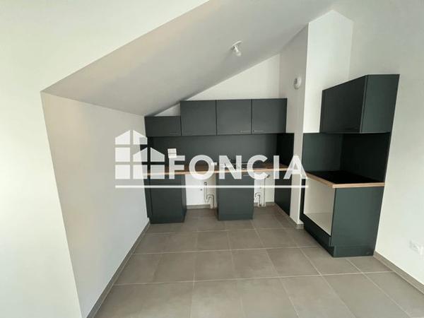 Location Appartement 3 pièces 73.9 m² - 70 RUE MARECHAL VAUBAN Nice 06000