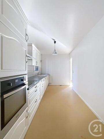 Appartement F4 à vendre  4 pièces - 84,35 m 2   COMPIEGNE  - 60