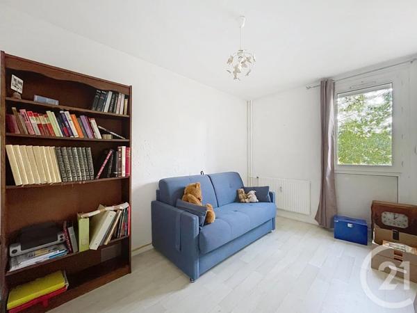 Appartement F4 à vendre  4 pièces - 84,35 m 2   COMPIEGNE  - 60