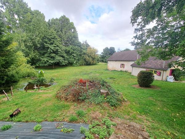 Maison à Beaumont-sur-Sarthe, 72170 - 7 pièces 143m²