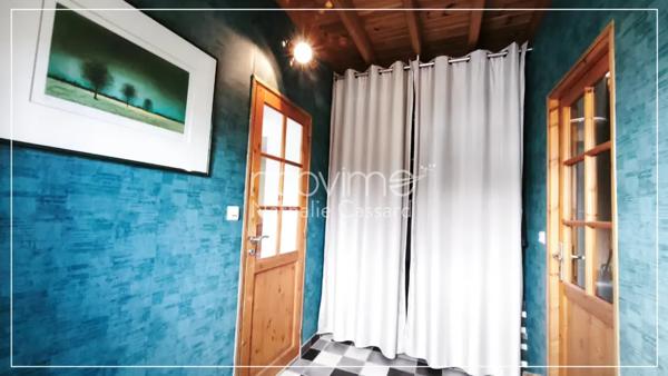 Maison en pierres de 250 m2 5 chambres sur 1850 m2 avec pisc