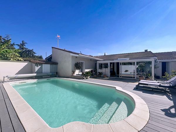 Valence - Maison plain pied 6 pièces 127 m² avec dépendance et piscine