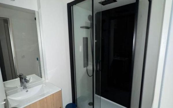 Immeuble à vendre    2 pièces •  Limoges