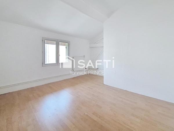 Maison de ville avec jardin, proche coeur de ville