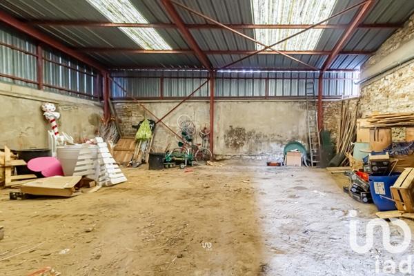 Maison 7 pièces de 350 m² à Flins-sur-Seine (78410)