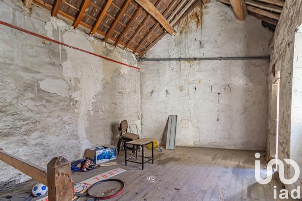 Maison 7 pièces de 350 m² à Flins-sur-Seine (78410)