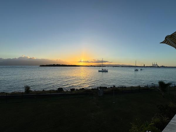 RARE - duplex vue mer - Bas du Fort