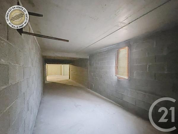Parking à vendre  29 m 2   PORT LEUCATE  - 11