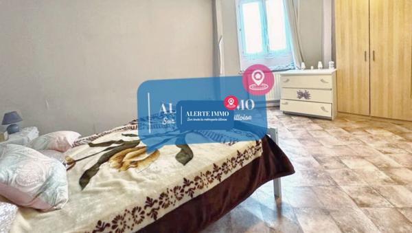 Maison de 168,32 m2 avec possibilité de construction et division comprenant 5 chambres, 2 salons et 2 garages