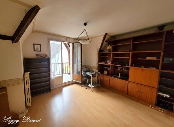 Maison à vendre 7 pièces CHAMBRAY LES TOURS (37) - 5 chambres + 1 bureau - 150 m2 habitables + 70 m2 sous-sol - Jardin