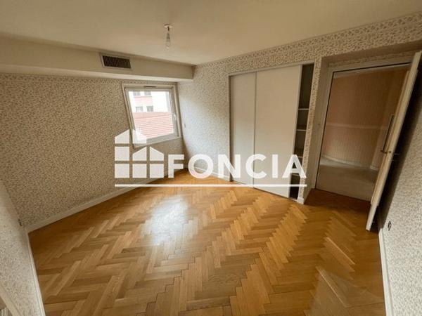 Location Appartement 5 pièces 184.56 m² - 21-25 AVENUE FELIX FAURE Valence 26000