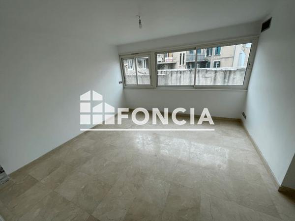 Location Appartement 5 pièces 184.56 m² - 21-25 AVENUE FELIX FAURE Valence 26000