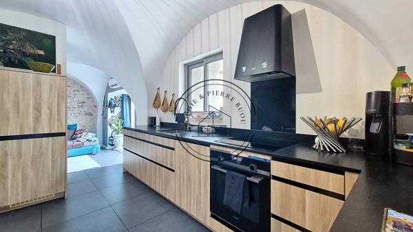 Cheval-Blanc (84460) MAISON DE CARACTERE