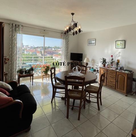 Royan (17200) Royan, Appartement 2 chambres avec terrasse et garage proche commerces au prix de 284.000€ FAI