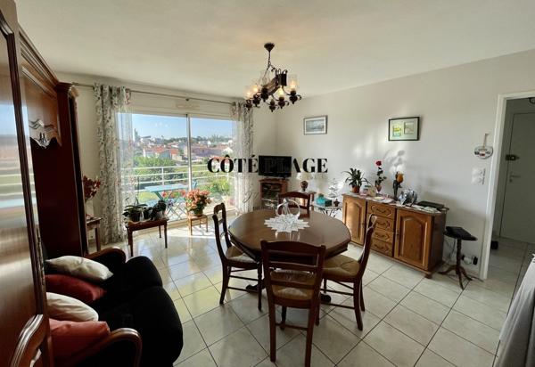 Royan (17200) Royan, Appartement 2 chambres avec terrasse et garage proche commerces au prix de 284.000€ FAI