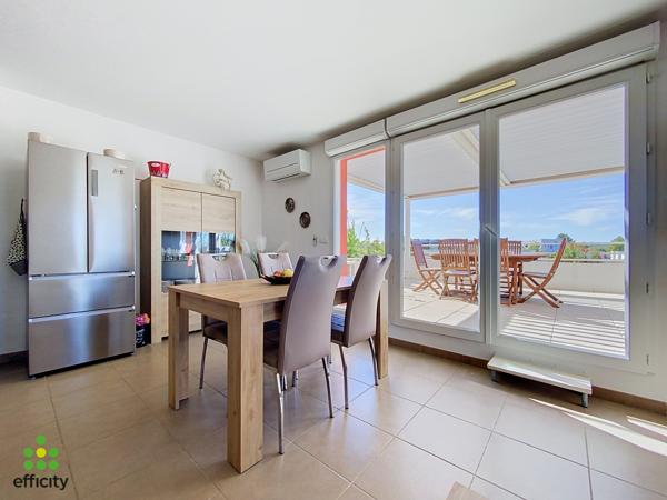 Appartement
         4 pièces
        - 79 m² 336 000 € *