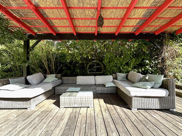 Cap Ferret, Port de la Vigne, ravissante Villa bois « esprit bassin » 145m2 habitable nichée au milieu d’un magnifique jardin paysagé de 1000 m2 avec grande piscine