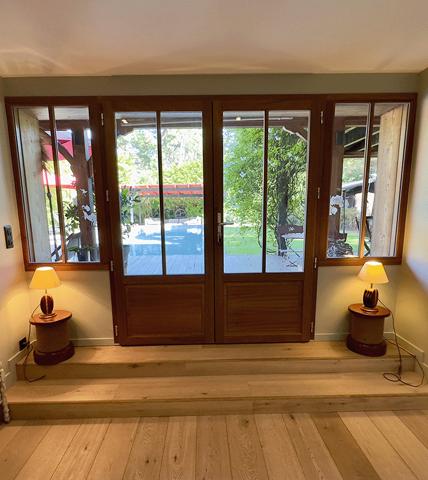 Cap Ferret, Port de la Vigne, ravissante Villa bois « esprit bassin » 145m2 habitable nichée au milieu d’un magnifique jardin paysagé de 1000 m2 avec grande piscine