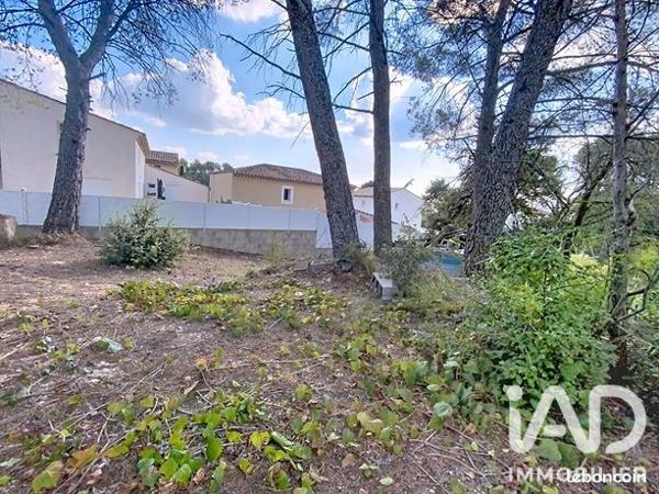 Terrain à vendre 374 m² Lambesc