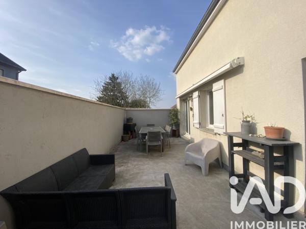 Maison à vendre 5 pièces 91,5 m² Saint-Ay