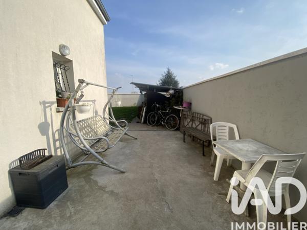 Maison à vendre 5 pièces 91,5 m² Saint-Ay