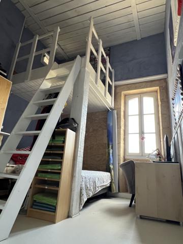 Maison 6 pièce(s) 5 chambre(s) 207.37 m²