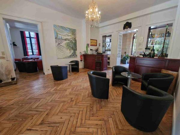 Maison 10 pièce(s) 3 chambre(s) 354 m²