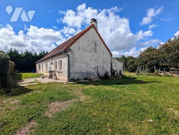 Maison à rénover avec 1300m² de parcelle