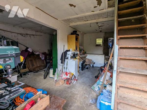 Maison à rénover avec 1300m² de parcelle