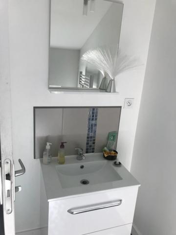 Immeuble de rapport : 3 studios. Prestation qualitative