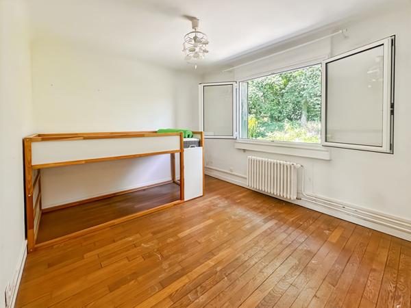 Maison avec sous-sol total à Verrières-le-Buisson, 3 chambres , Proche foret.