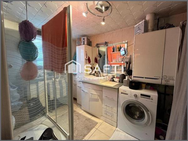 Maison de ville. 2 chambres. Proche autoroute