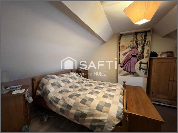 Maison de ville. 2 chambres. Proche autoroute