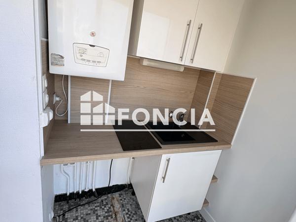 Location Studio 20.26 m² - 41/43 RUE DU GENERAL BORDAS Talence 33400