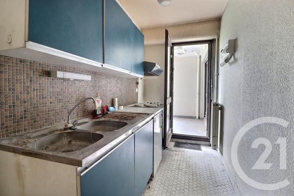Appartement F2 à vendre  2 pièces - 42 m 2   PARIS  - 75020