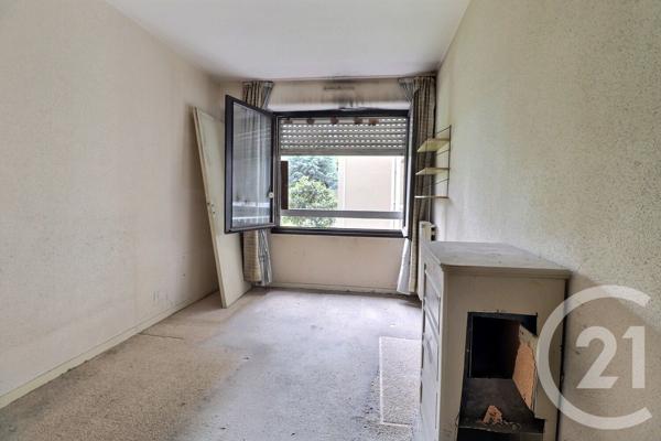 Appartement F2 à vendre  2 pièces - 42 m 2   PARIS  - 75020
