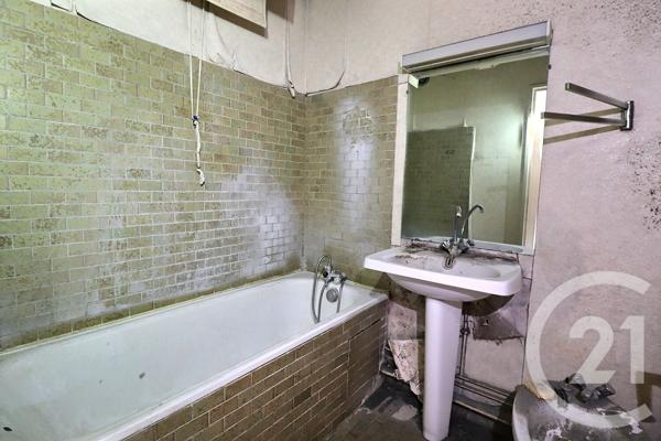 Appartement F2 à vendre  2 pièces - 42 m 2   PARIS  - 75020