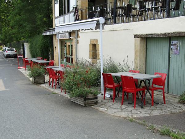 Bar, Tabac, Restaurant, dans un petit village proche Sarlat