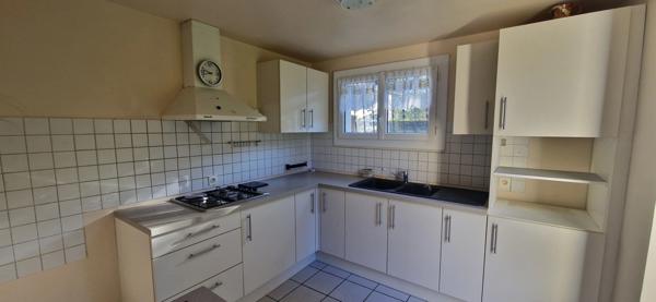 Maison à vendre 6 pièces de 135m² + studio 65m²(32)