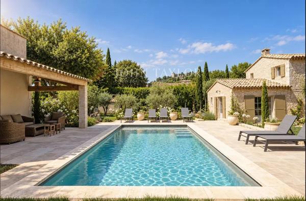 MAISON DE VILLAGE - AU COEUR D'EYGALIÈRES