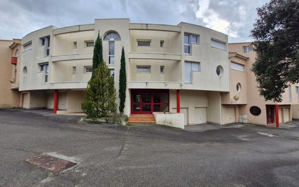 Appartement à vendre    3 pièces • 83,64 m2 Villeneuve-lès-Avignon